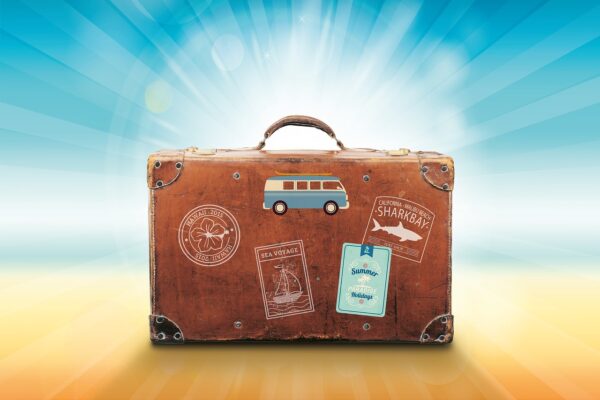 luggage travel sunlight vacations 1149289