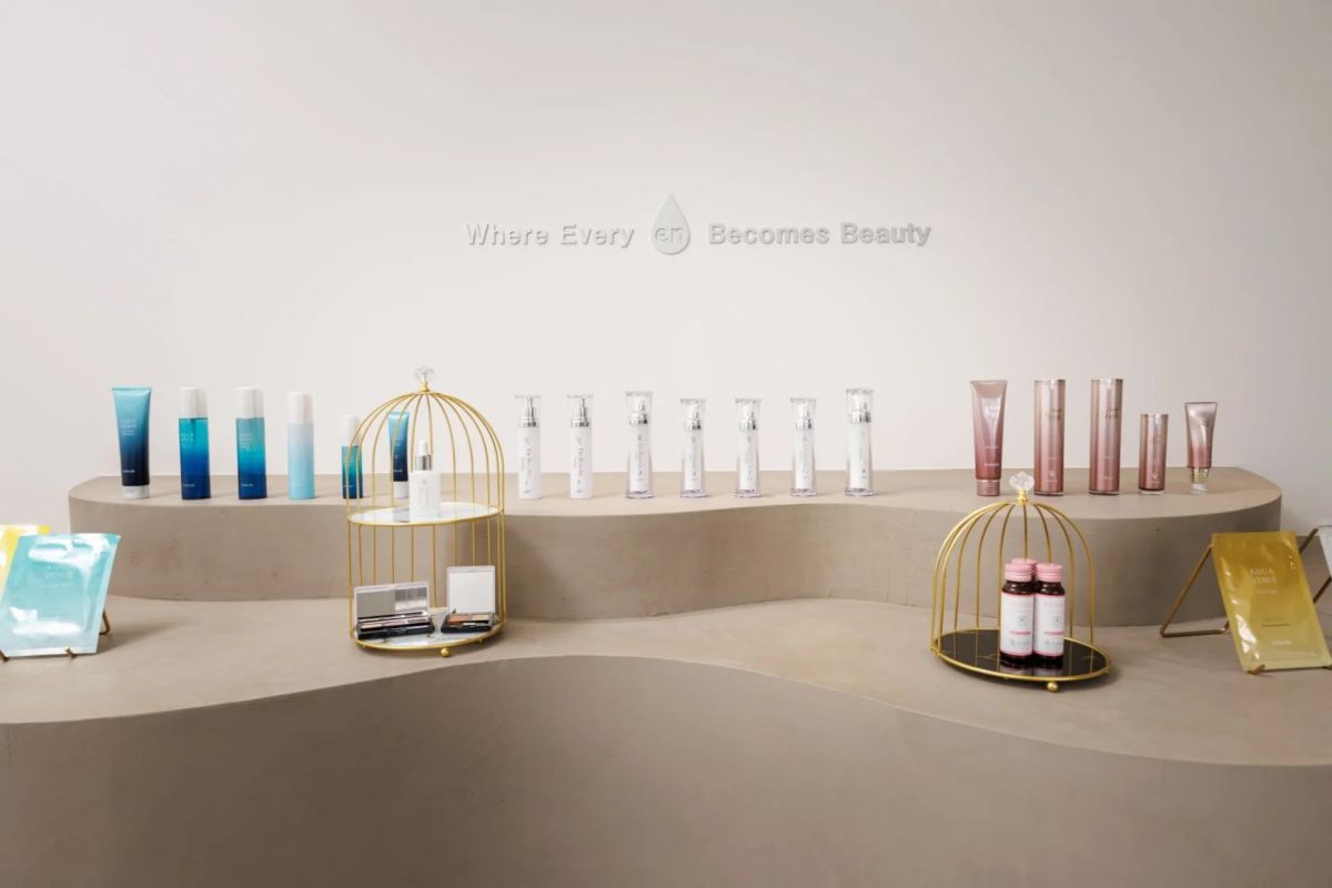 Sala de exposici&oacute;n de Dr. Recella