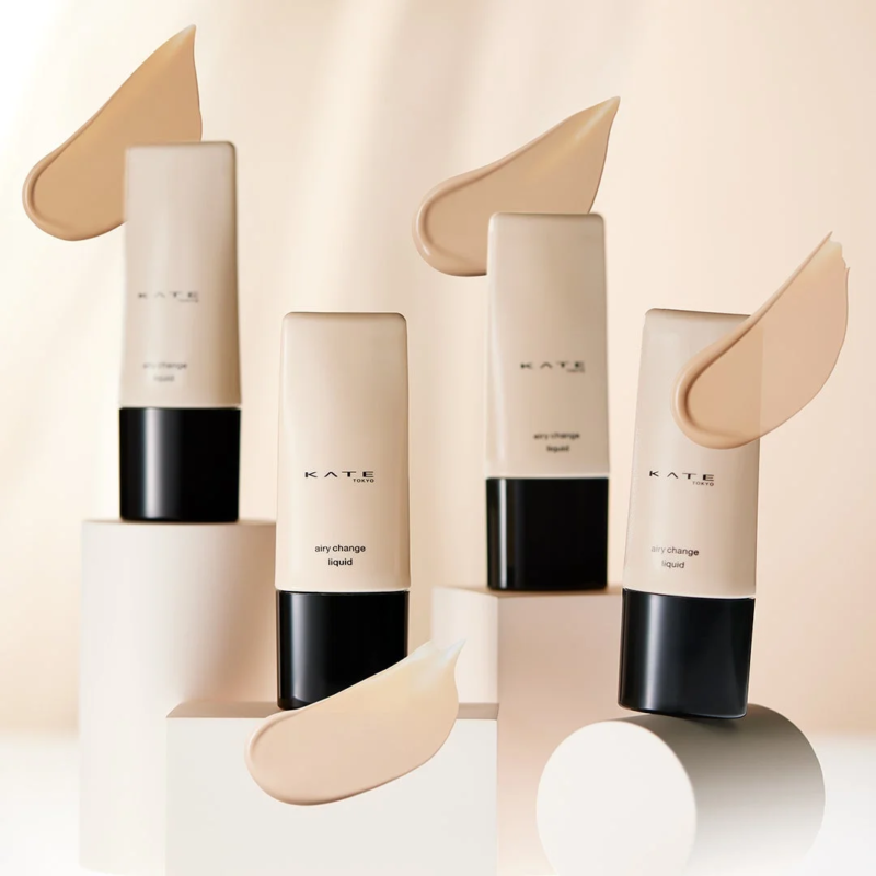 Imagen de las botellas de KATE Airy Change Liquid con muestras de color