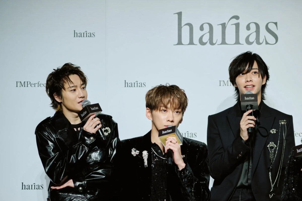 IMP. hablando durante el evento