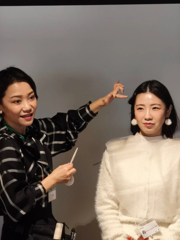 Lecci&oacute;n de Cejas