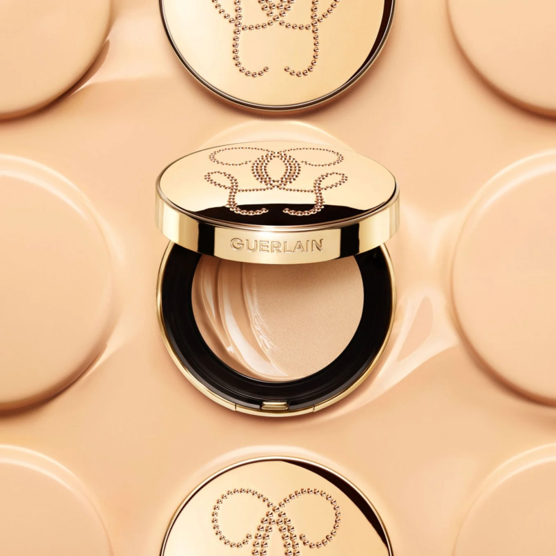 Coj&iacute;n Guerlain abierto