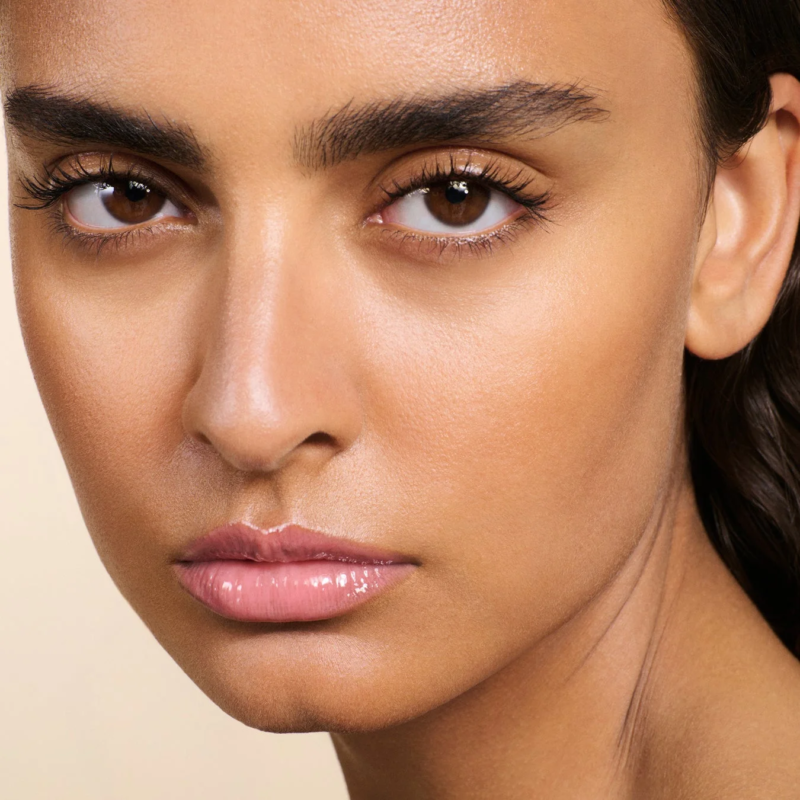 Aplicador triangular y labios