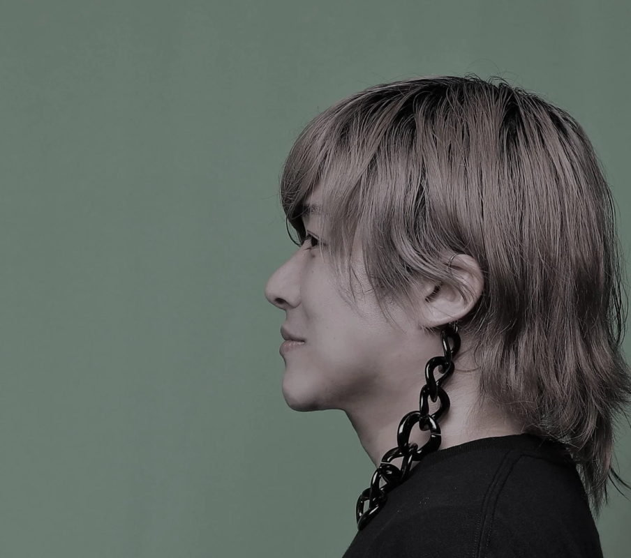 Maquillador Yosuke Mikuniya