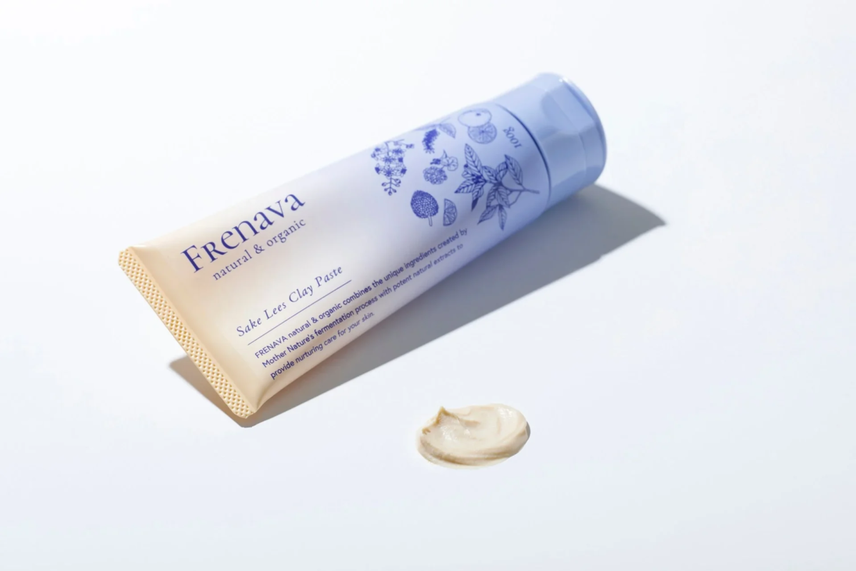 Mascarilla de sake y arcilla con textura