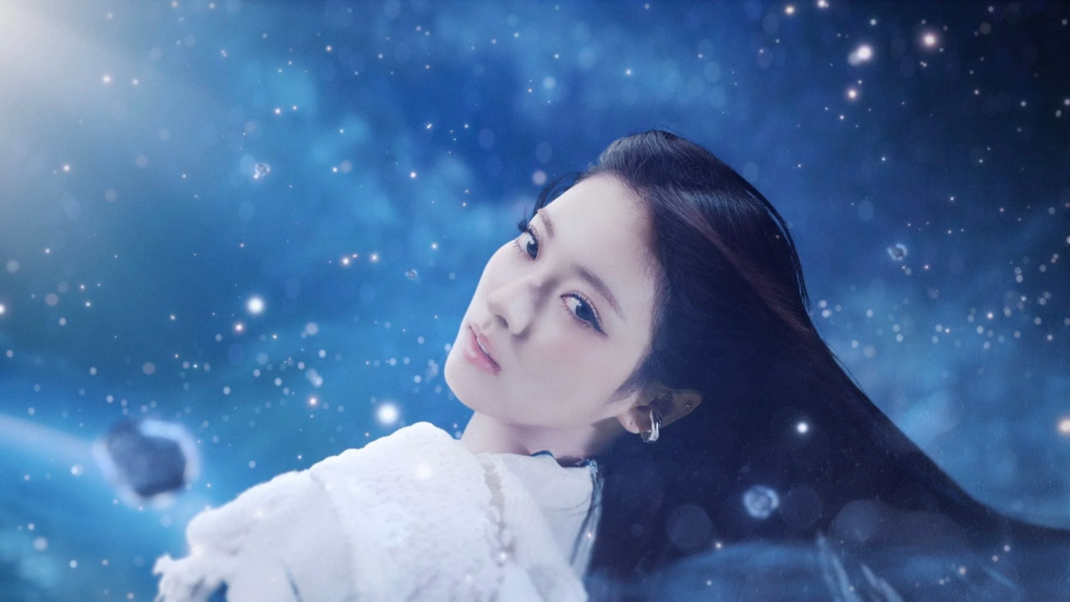 Miembro de MEOVV en un entorno c&oacute;smico