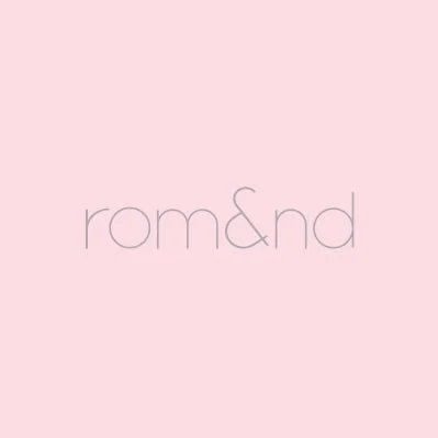 Logotipo de rom&nd