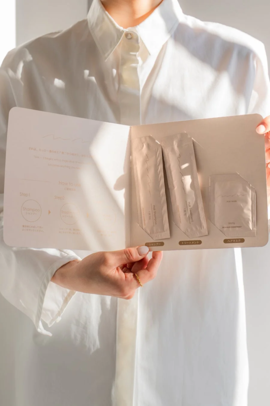 Instrucciones de uso del kit de elementos esenciales para el cabello