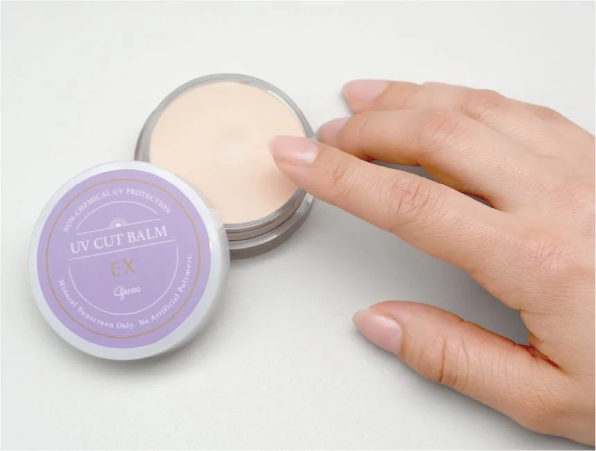 UV Cut Balm Application