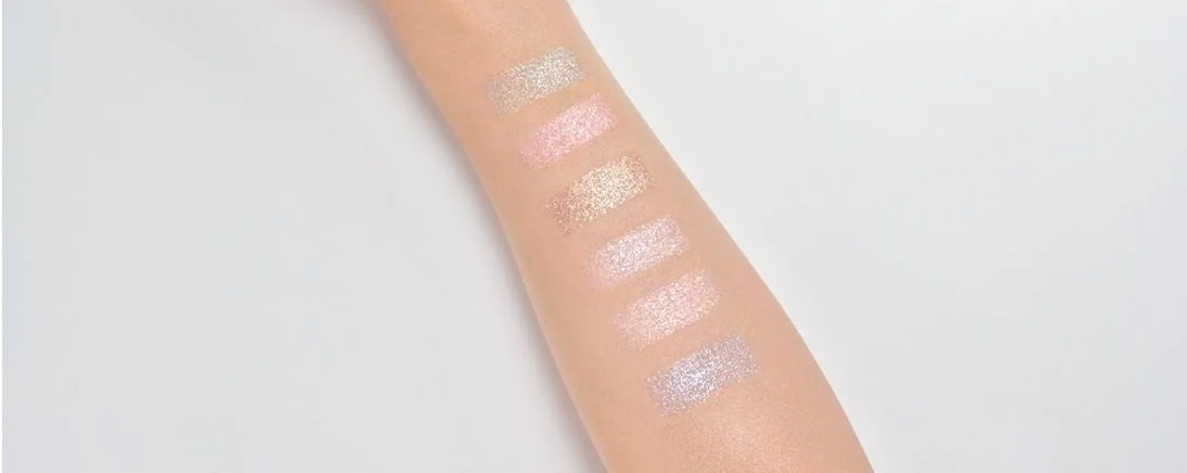 Swatches de tonos glitter y shimmer