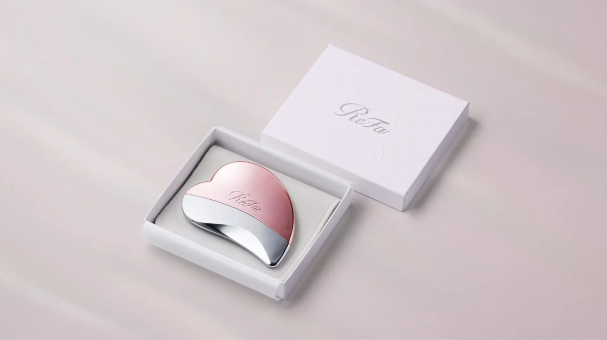 ReFa HEART COMB CAXA en su caja