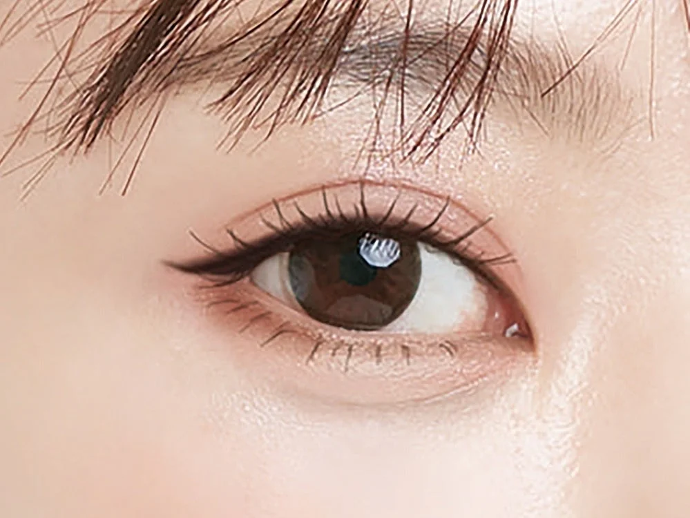 Ojo delineado en Jet Black