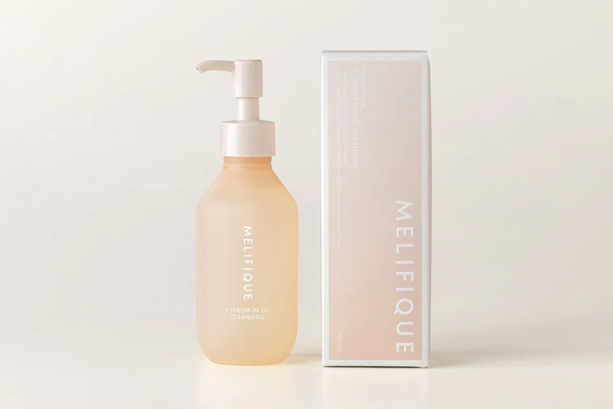 MELIFIQUE F Serum-in-Oil Cleansing y su empaque