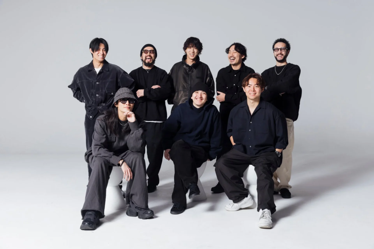 Grupo de hombres del sal&oacute;n fifth
