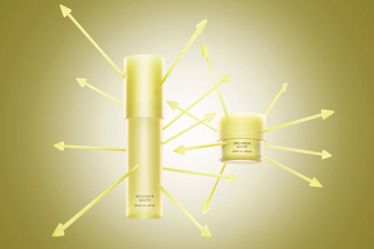 DECENCIA WHITE SPIKE-VC LOTION y CREAM con flechas amarillas sobre fondo verde claro