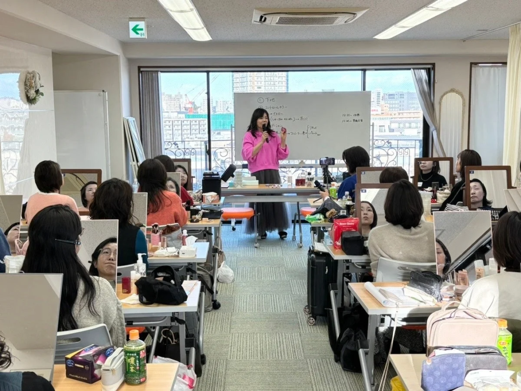 Clase de maquillaje con Ohka Serizawa