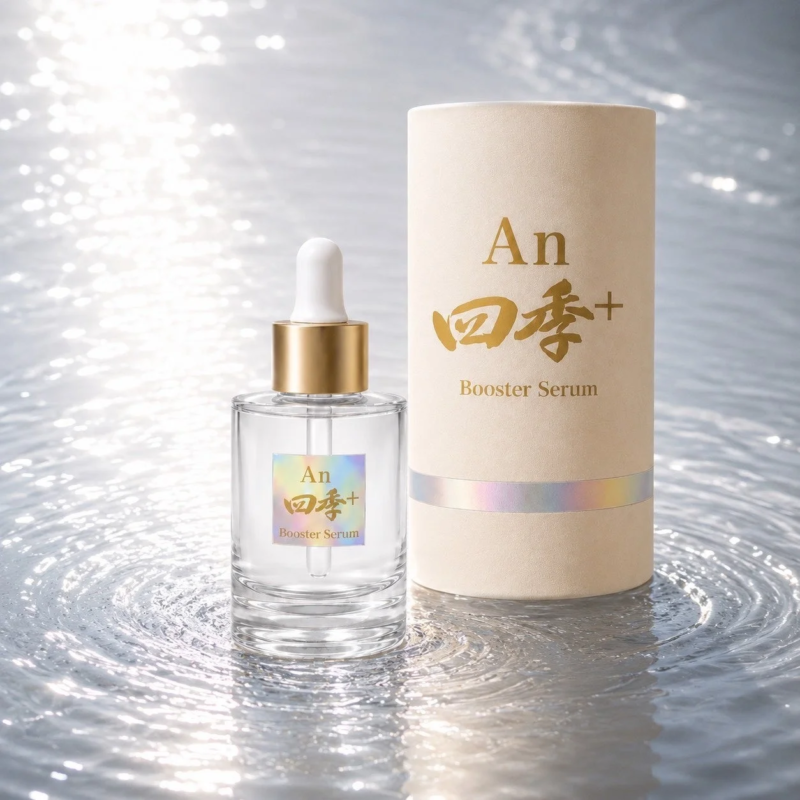 Botella del An四季+ Booster Serum sobre agua brillante