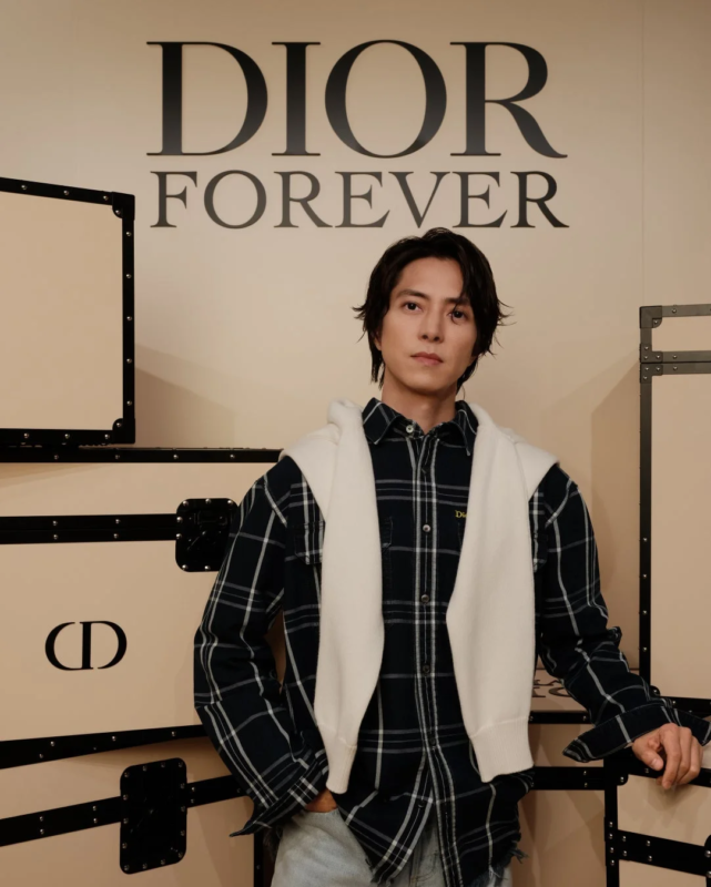 Tomohisa Yamashita en el evento de Dior Forever