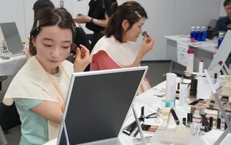 Participantes en la Sesión de Maquillaje