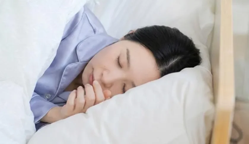 Mujer durmiendo plácidamente