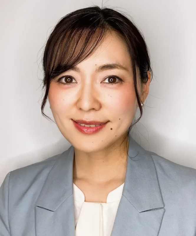 Miho Takahara, Gerente del Departamento de Belleza